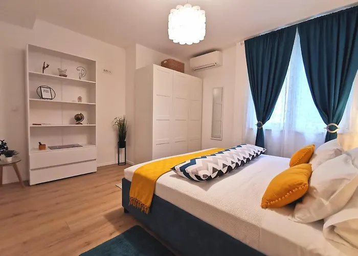 Blue Dream Apartment *