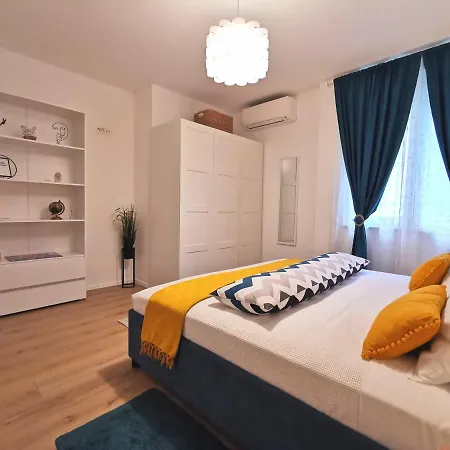 Blue Dream Apartment *